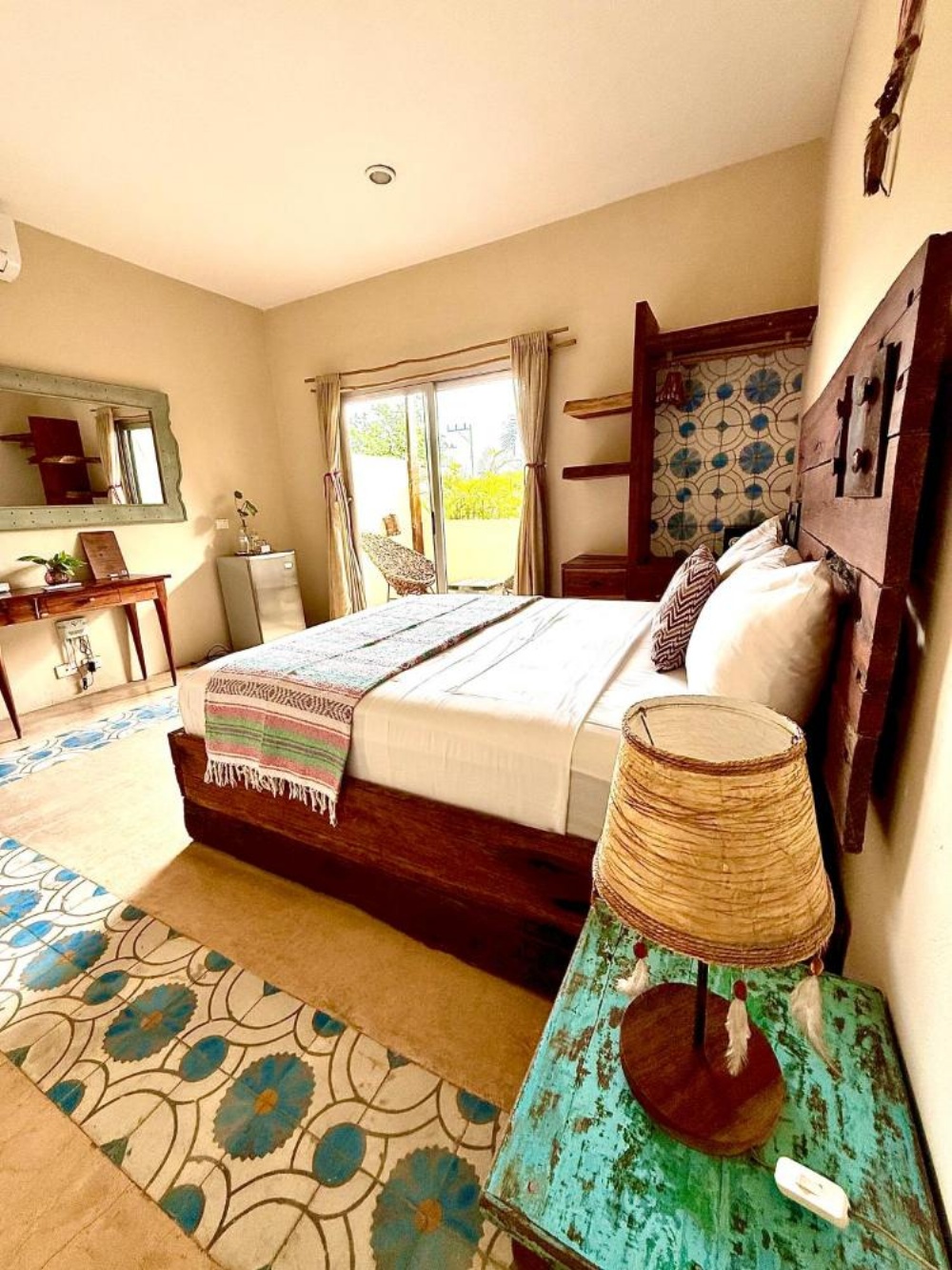 Premium Queen with Balcony