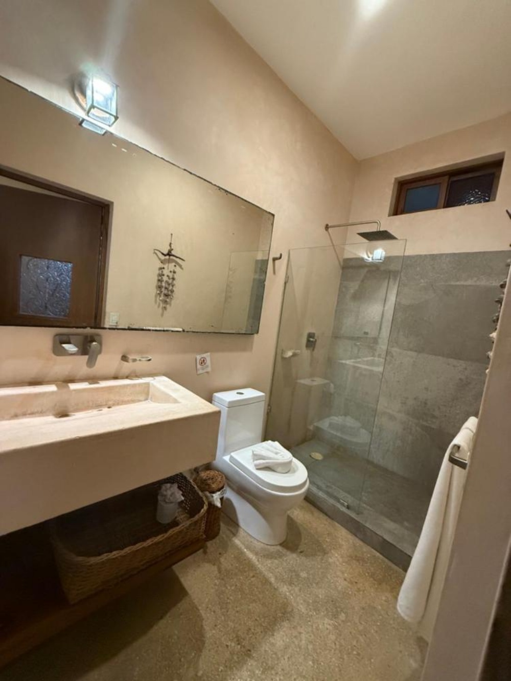 Room image 5